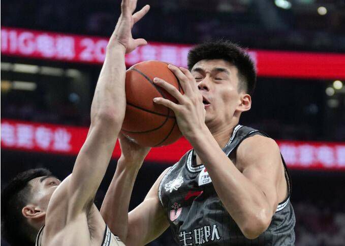 胡丽的挠脚心视频丨vk