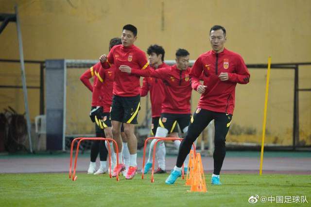 口述很黄很乱小说